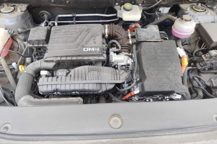 Used BYD Song Pro New Energy 2024 HONOR Edition DM-i 110KM Excellence Model Engine Bay