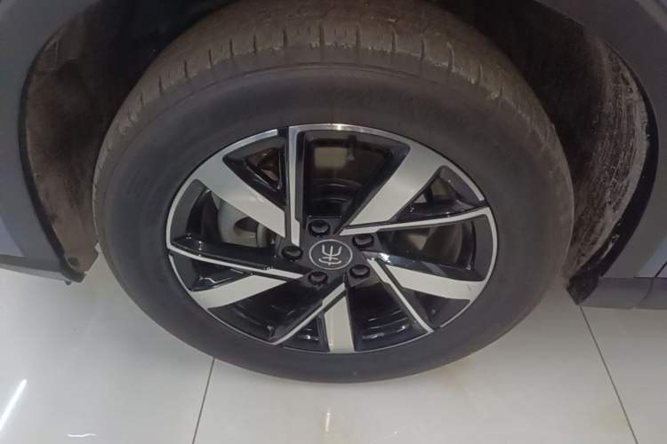 Used BYD Song Pro New Energy 2024 HONOR Edition DM-i 71KM Navigation Model Exterior 4