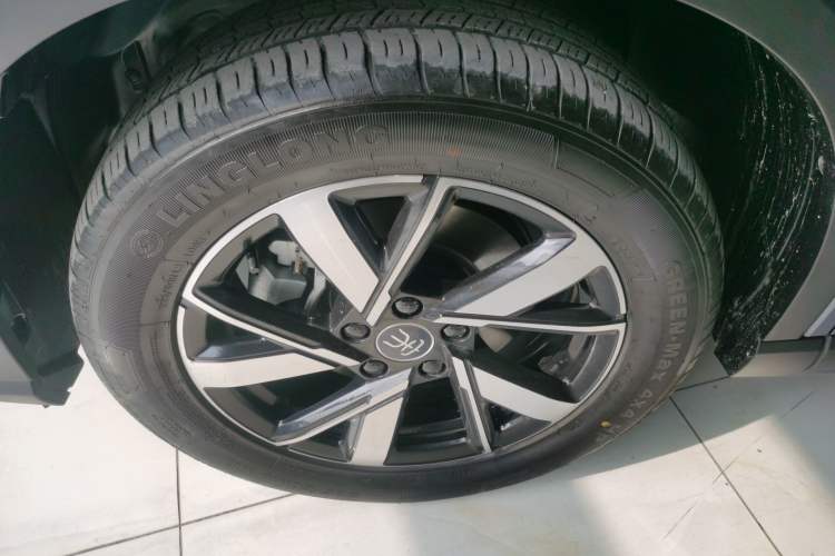 Used BYD Song Pro New Energy 2024 HONOR Edition DM-i 71KM Navigation Model Exterior 4