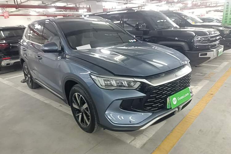 Used BYD Song Pro New Energy 2024 HONOR Edition DM-i 71KM Beyond Model Front Right 45 Deg