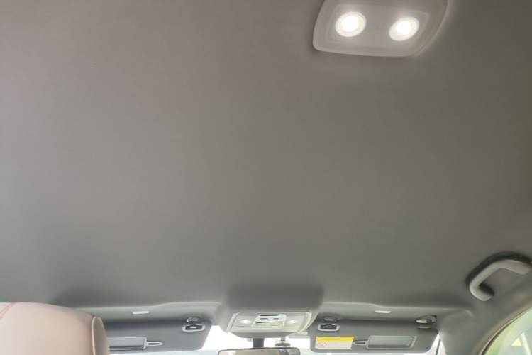 Used BYD Song Pro New Energy 2024 HONOR Edition DM-i 71KM Navigation Model Headliner