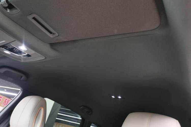 Used BYD Song Pro New Energy 2024 HONOR Edition DM-i 71KM Navigation Model Headliner