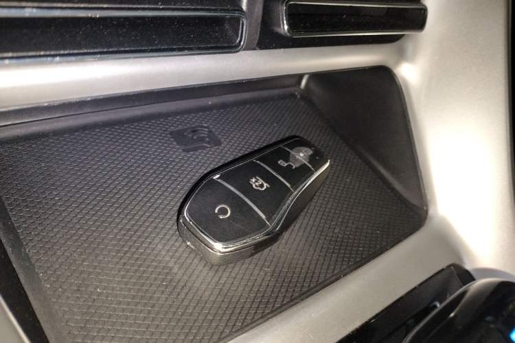 Used BYD Song Pro New Energy 2024 HONOR Edition DM-i 71KM Beyond Model Interior 1