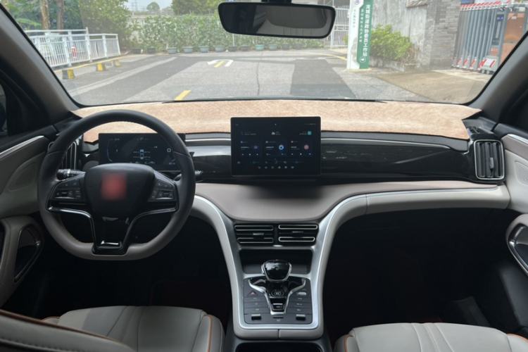 Used BYD Song Pro New Energy 2024 HONOR Edition DM-i 71KM Navigation Model Interior 10