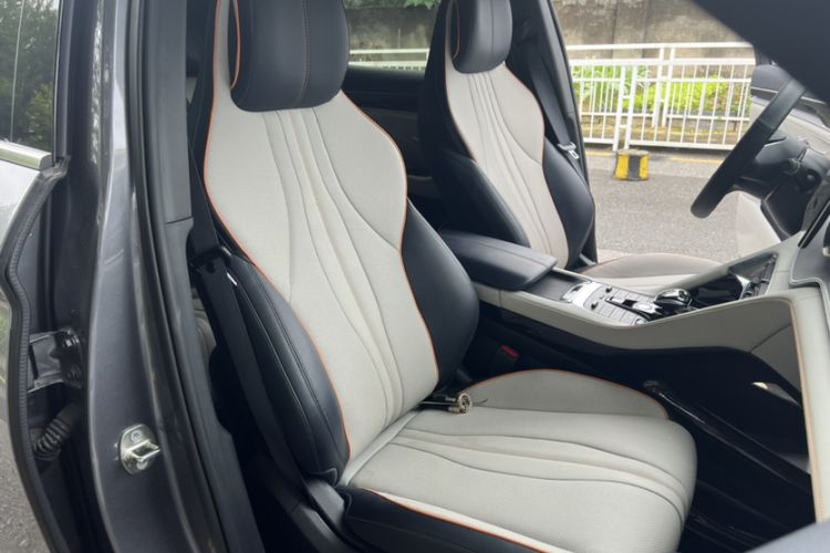 Used BYD Song Pro New Energy 2024 HONOR Edition DM-i 71KM Navigation Model Interior 2