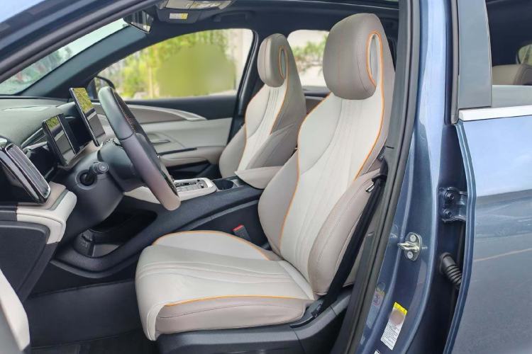 Used BYD Song Pro New Energy 2024 HONOR Edition DM-i 71KM Beyond Model Interior 4