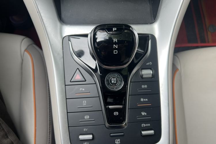 Used BYD Song Pro New Energy 2024 HONOR Edition DM-i 71KM Navigation Model Interior 6