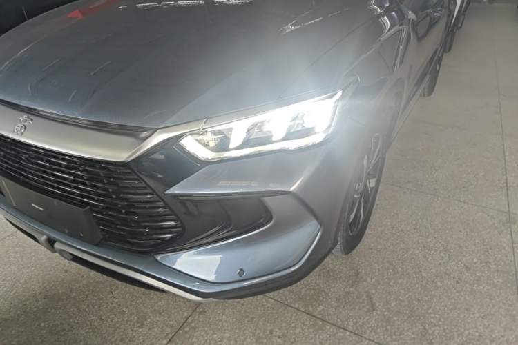 Used BYD Song Pro New Energy 2024 HONOR Edition DM-i 71KM Leading Model Left Front Headlight
