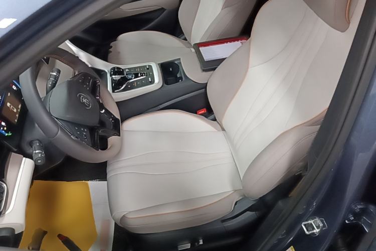 Used BYD Song Pro New Energy 2024 HONOR Edition DM-i 71KM Navigation Model Left Front Seat
