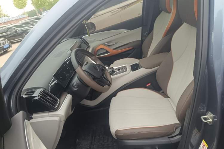 Used BYD Song Pro New Energy 2024 HONOR Edition DM-i 71KM Leading Model Left Front Seat