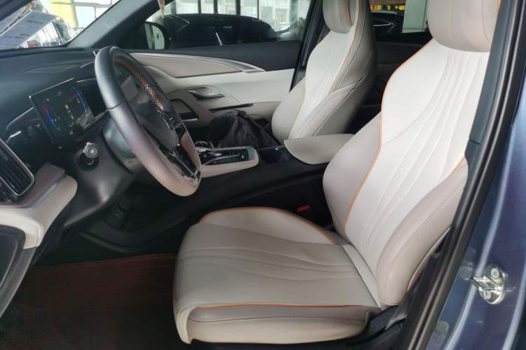 Used BYD Song Pro New Energy 2024 HONOR Edition DM-i 71KM Navigation Model Left Front Seat