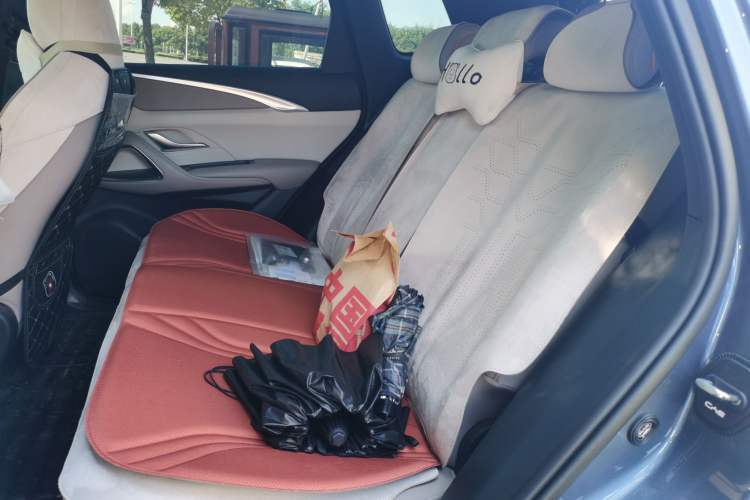 Used BYD Song Pro New Energy 2024 HONOR Edition DM-i 110KM Excellence Model Left Rear Seat