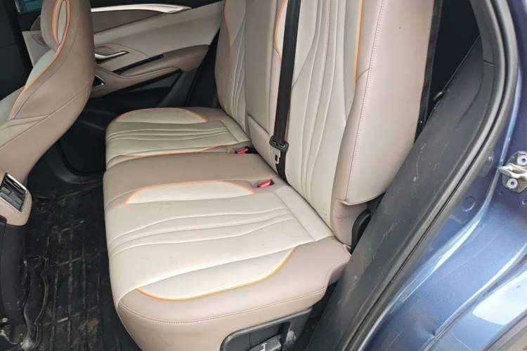 Used BYD Song Pro New Energy 2024 HONOR Edition DM-i 71KM Navigation Model Left Rear Seat