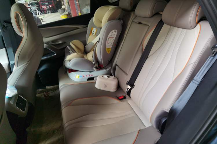 Used BYD Song Pro New Energy 2024 HONOR Edition DM-i 110KM Excellence Model Left Rear Seat