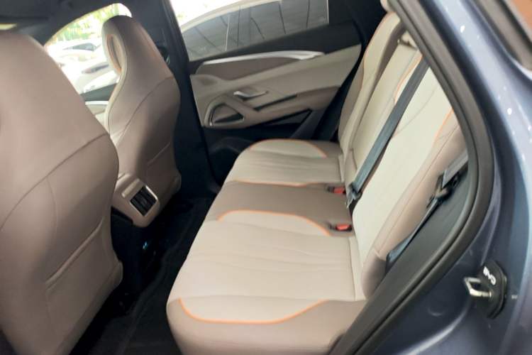 Used BYD Song Pro New Energy 2024 HONOR Edition DM-i 71KM Navigation Model Left Rear Seat