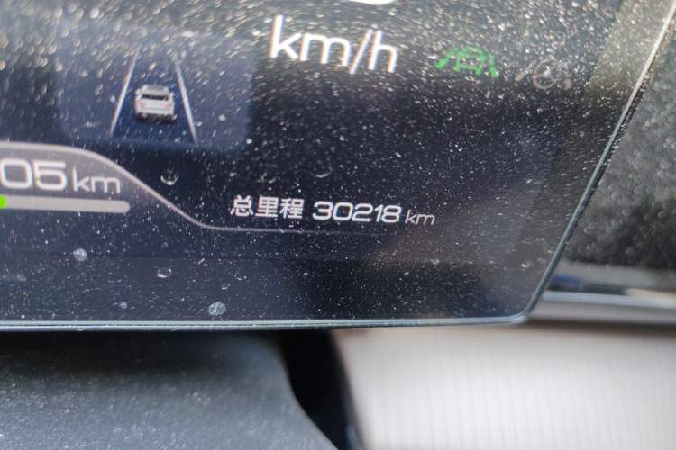 Used BYD Song Pro New Energy 2024 HONOR Edition DM-i 110KM Excellence Model Odometer Close Up