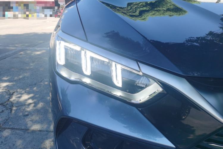 Used BYD Song Pro New Energy 2024 HONOR Edition DM-i 110KM Excellence Model Right Front Headlight