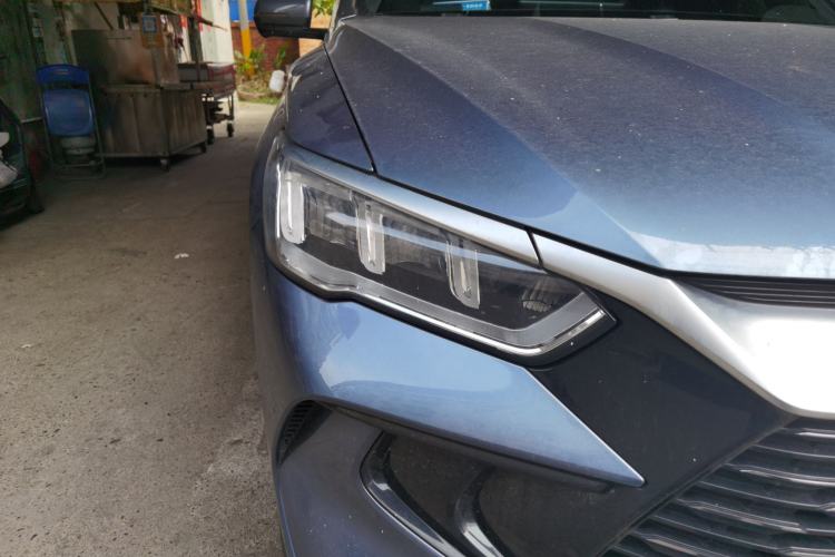 Used BYD Song Pro New Energy 2024 HONOR Edition DM-i 110KM Excellence Model Right Front Headlight