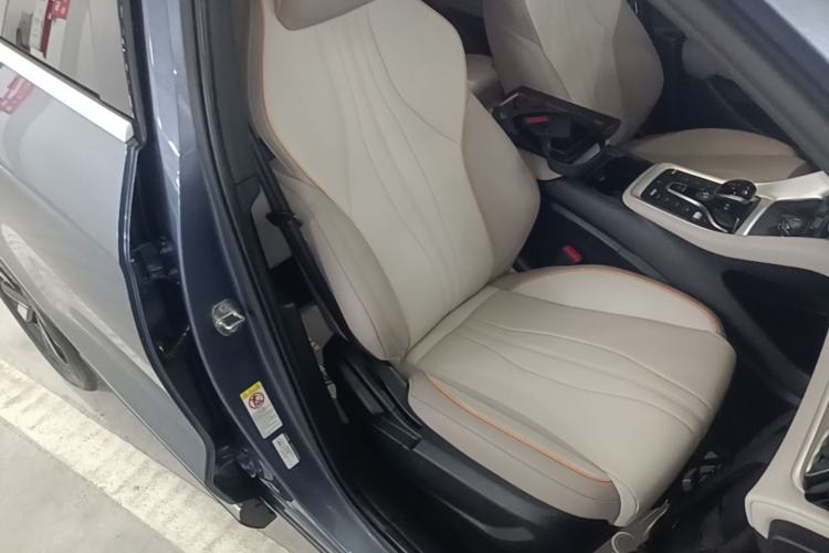 Used BYD Song Pro New Energy 2024 HONOR Edition DM-i 71KM Beyond Model Right Front Seat