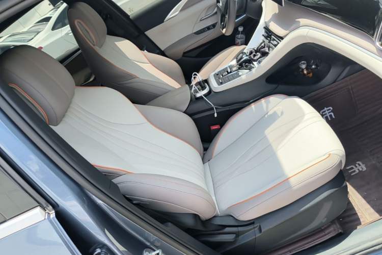 Used BYD Song Pro New Energy 2024 HONOR Edition DM-i 71KM Navigation Model Right Front Seat