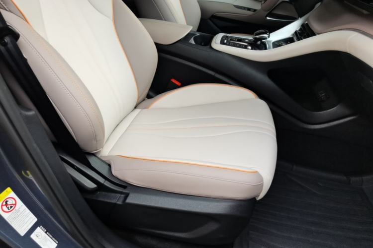 Used BYD Song Pro New Energy 2024 HONOR Edition DM-i 71KM Leading Model Right Front Seat