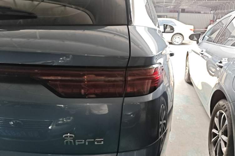 Used BYD Song Pro New Energy 2024 HONOR Edition DM-i 71KM Navigation Model Right Rear Taillight