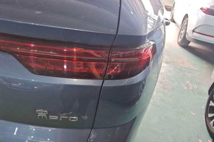 Used BYD Song Pro New Energy 2024 HONOR Edition DM-i 71KM Navigation Model Right Rear Taillight