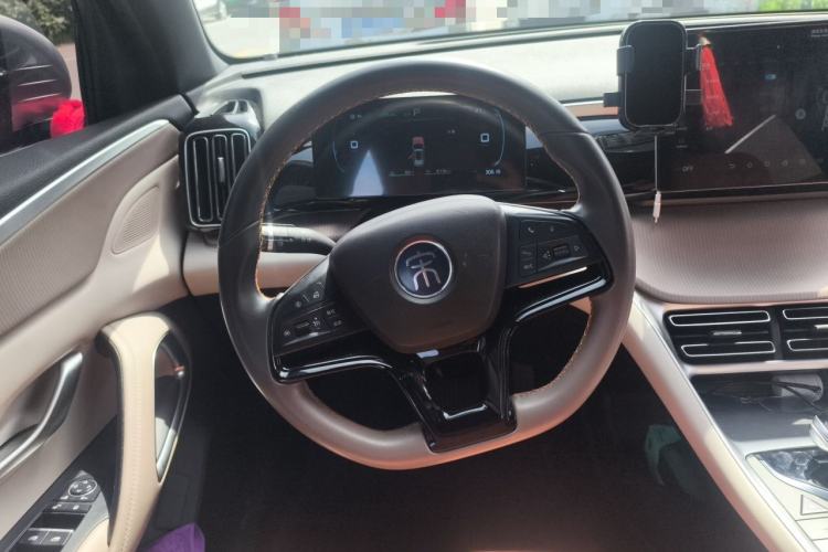 Used BYD Song Pro New Energy 2024 HONOR Edition DM-i 71KM Navigation Model Steering Wheel