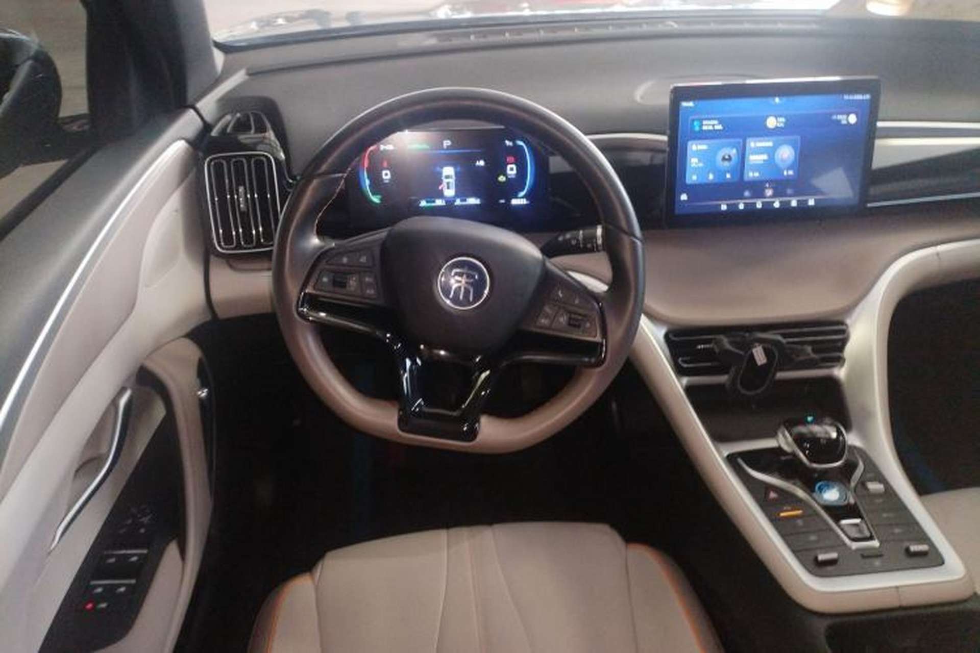 Used BYD Song Pro New Energy 2024 HONOR Edition DM-i 71KM Navigation Model Steering Wheel