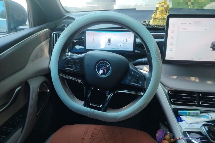 Used BYD Song Pro New Energy 2024 HONOR Edition DM-i 110KM Beyond Model Steering Wheel