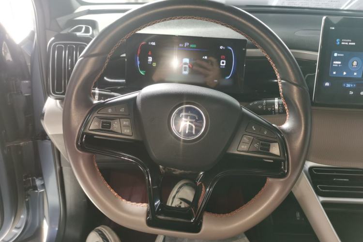 Used BYD Song Pro New Energy 2024 HONOR Edition DM-i 71KM Navigation Model Steering Wheel