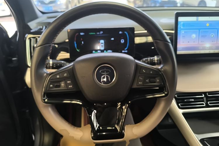 Used BYD Song Pro New Energy 2024 HONOR Edition DM-i 71KM Navigation Model Steering Wheel