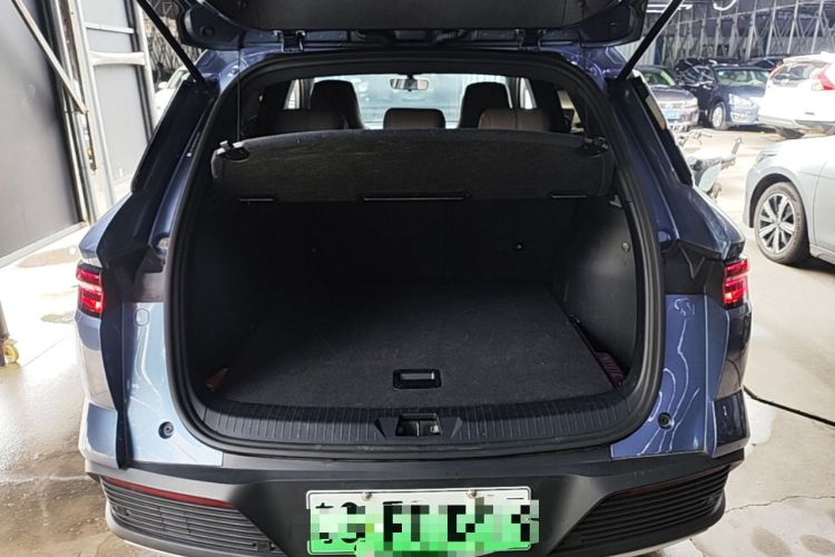 Used BYD Song Pro New Energy 2024 HONOR Edition DM-i 71KM Navigation Model Trunk