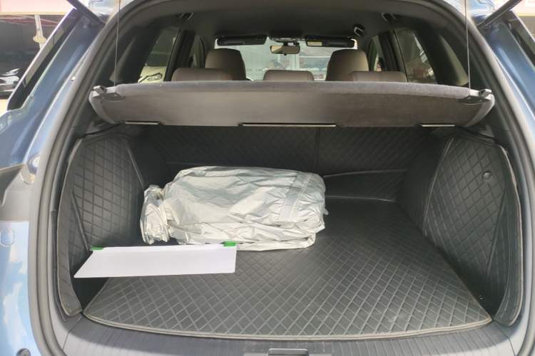Used BYD Song Pro New Energy 2024 HONOR Edition DM-i 71KM Navigation Model Trunk