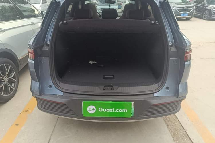 Used BYD Song Pro New Energy 2024 HONOR Edition DM-i 71KM Leading Model Trunk