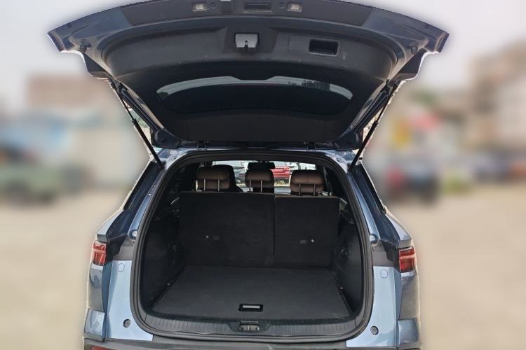 Used BYD Song Pro New Energy 2024 HONOR Edition DM-i 71KM Navigation Model Trunk