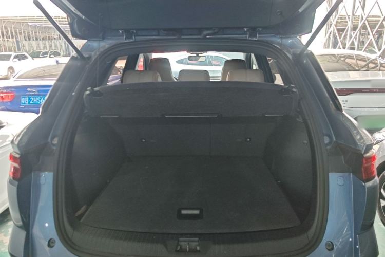 Used BYD Song Pro New Energy 2024 HONOR Edition DM-i 71KM Navigation Model Trunk
