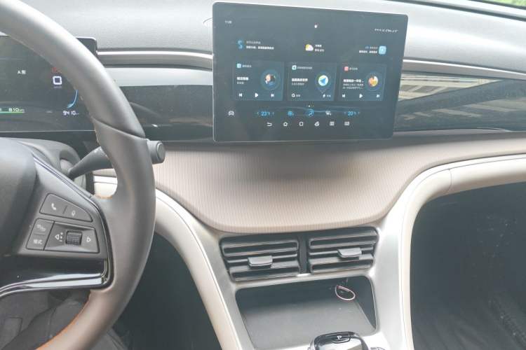 Used BYD Song Pro New Energy 2024 HONOR Edition DM-i 71KM Navigation Model Audio And AC Panel