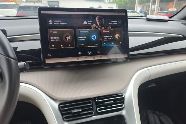 Used BYD Song Pro New Energy 2024 HONOR Edition DM-i 71KM Beyond Model Audio And AC Panel