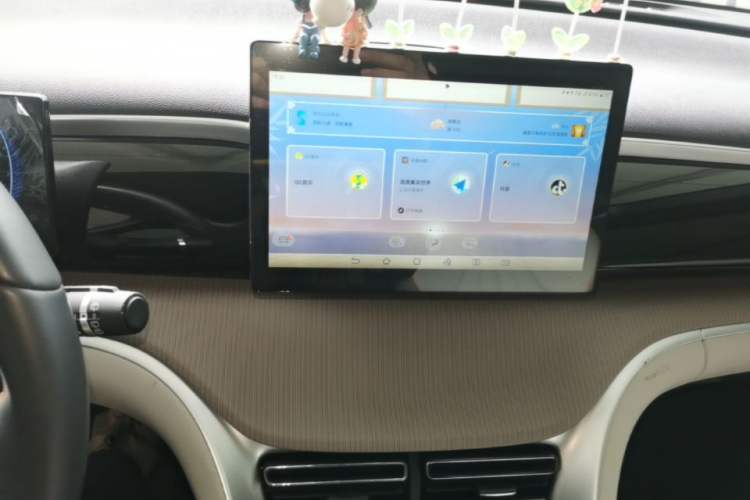 Used BYD Song Pro New Energy 2024 HONOR Edition DM-i 71KM Navigation Model Audio And AC Panel