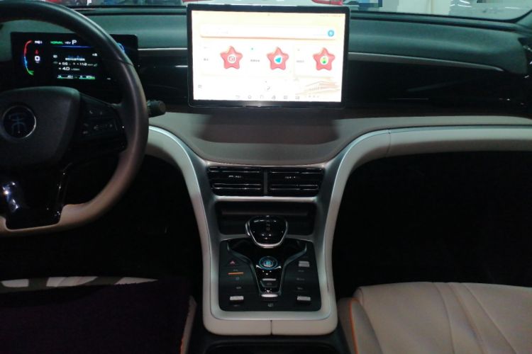 Used BYD Song Pro New Energy 2024 HONOR Edition DM-i 71KM Beyond Model Audio And AC Panel