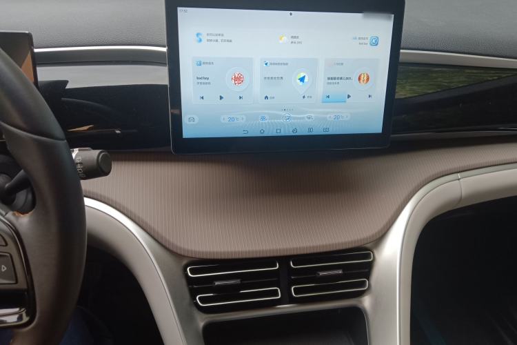 Used BYD Song Pro New Energy 2024 HONOR Edition DM-i 71KM Navigation Model Audio And AC Panel