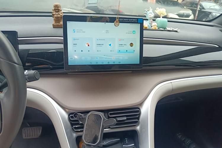 Used BYD Song Pro New Energy 2024 HONOR Edition DM-i 71KM Navigation Model Audio And AC Panel