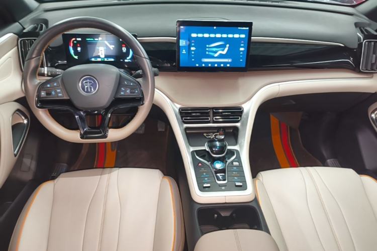 Used BYD Song Pro New Energy 2024 HONOR Edition DM-i 71KM Navigation Model Center Console