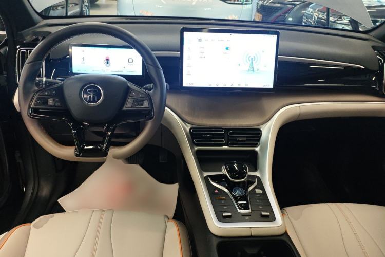 Used BYD Song Pro New Energy 2024 HONOR Edition DM-i 110KM Beyond Model Center Console