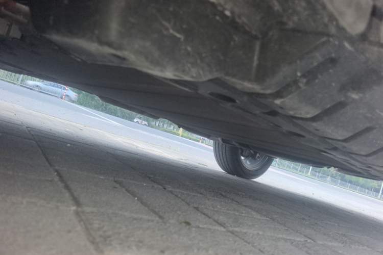 Used BYD Song Pro New Energy 2024 HONOR Edition DM-i 110KM Excellence Model Chassis Front Left