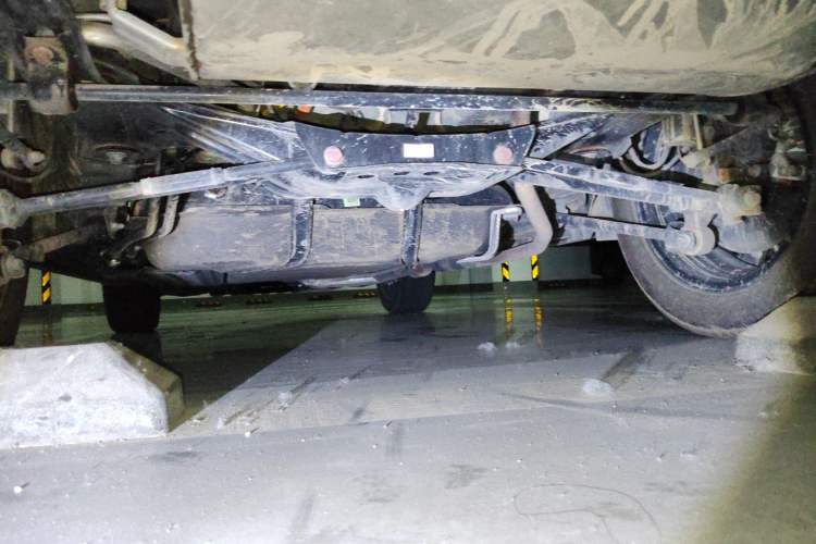Used BYD Song Pro New Energy 2024 HONOR Edition DM-i 71KM Navigation Model Chassis Rear