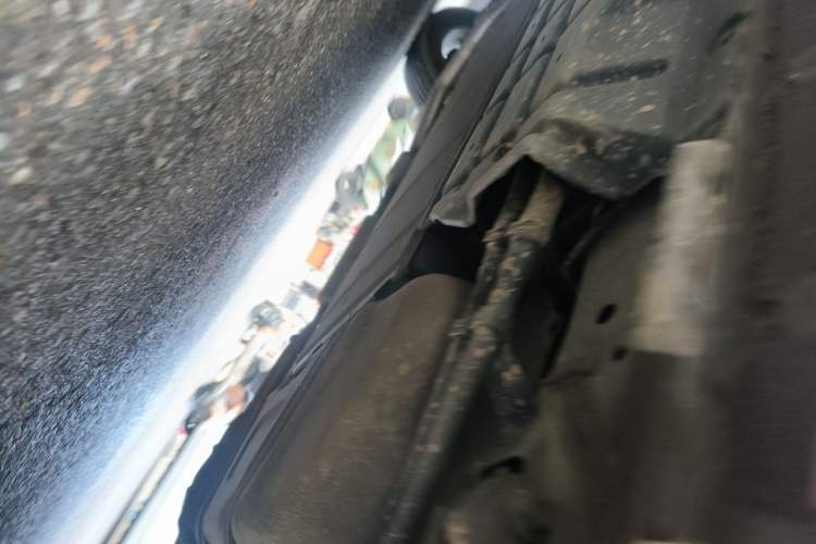 Used BYD Song Pro New Energy 2024 HONOR Edition DM-i 71KM Navigation Model Chassis Rear Left