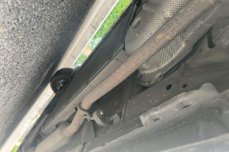 Used BYD Song Pro New Energy 2024 HONOR Edition DM-i 71KM Navigation Model Chassis Rear Right
