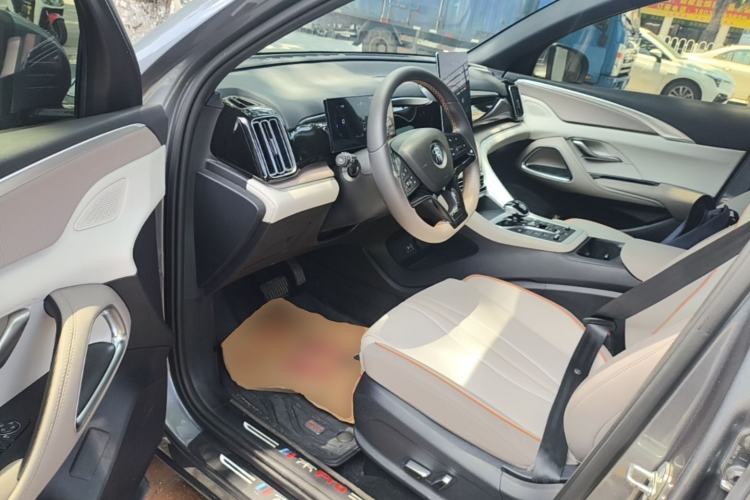 Used BYD Song Pro New Energy 2024 HONOR Edition DM-i 71KM Navigation Model Driver Seat
